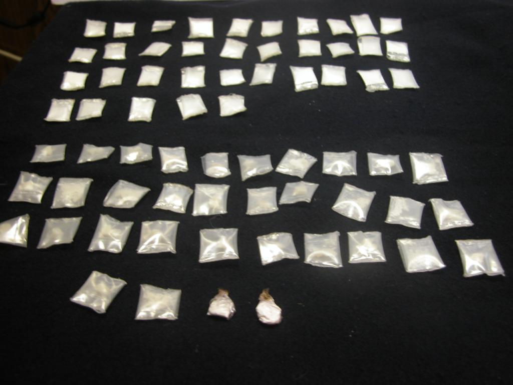 FGR INTEGRA INVESTIGACIÓN POR EL ASEGURAMIENTO DE MIL ENVOLTORIOS CON COCAÍNA EN LOS REYES