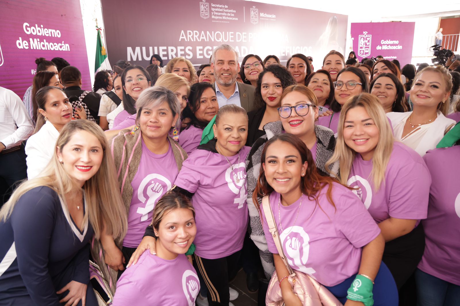 Gobierno de Bedolla aplica 7 mdp para acompañar a mujeres egresadas de refugios