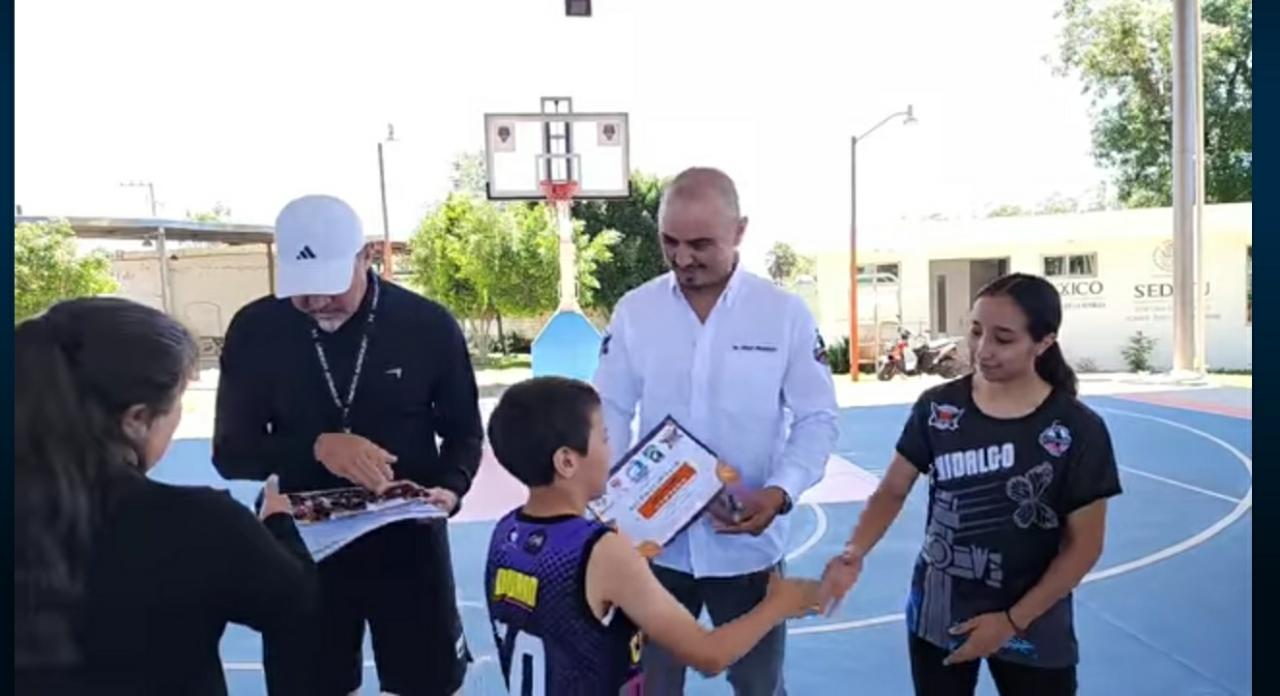 En el Básquetbol reciben reconocimiento a jugadores campeones de la Liga Telmex Telcel categoría 2012