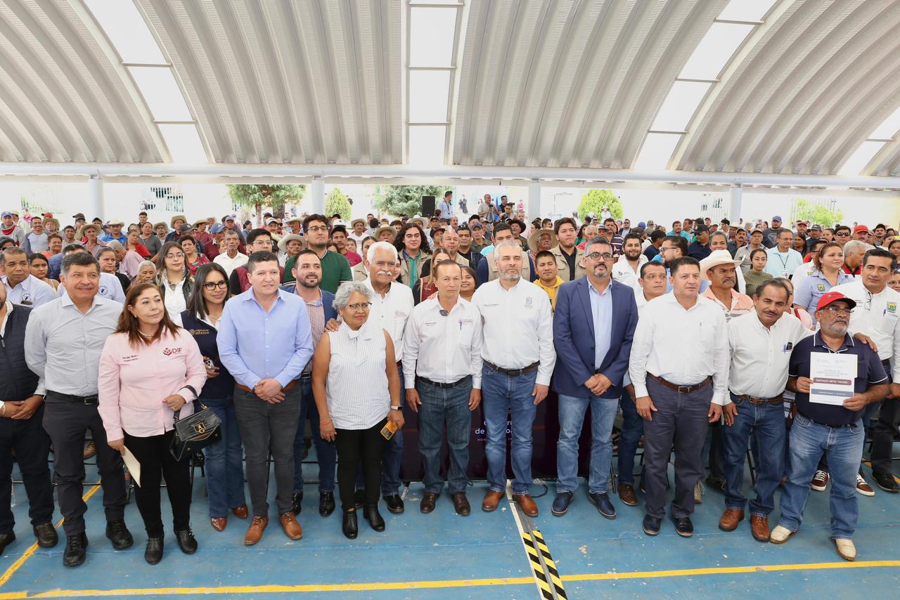 Michoacán recibió apoyo federal al campo con 37 mil toneladas de fertilizante gratuito