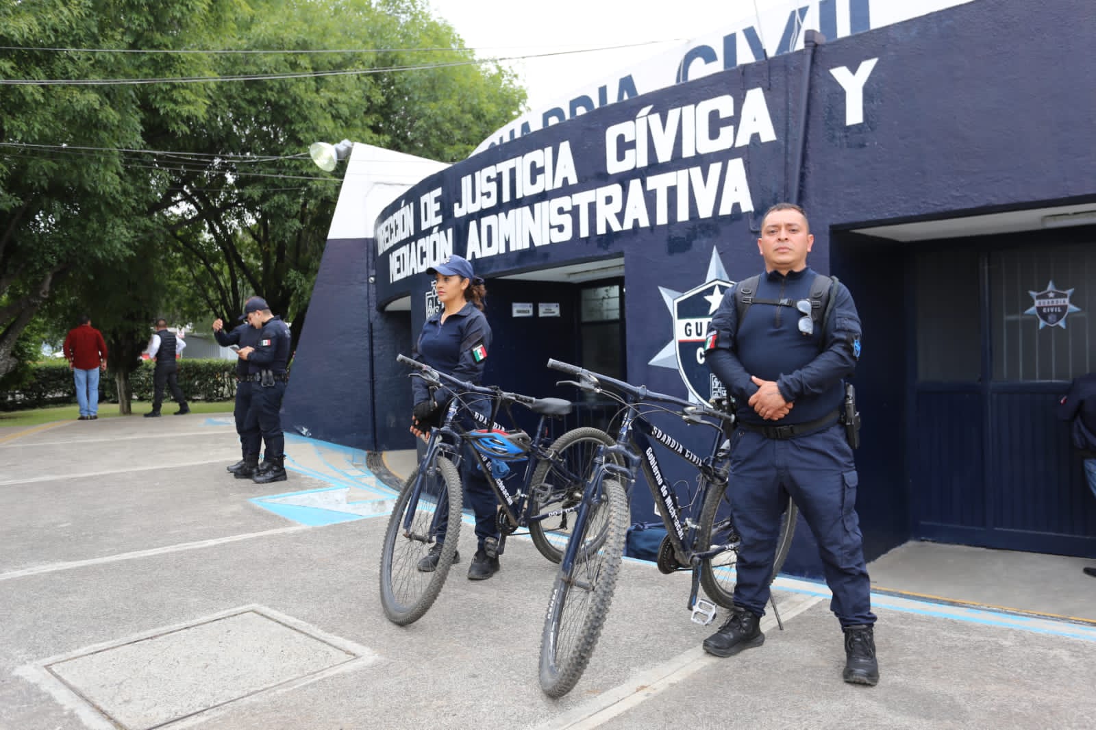 Guardias Civiles Ciclistas rescatan a víctima de secuestro virtual, en Morelia