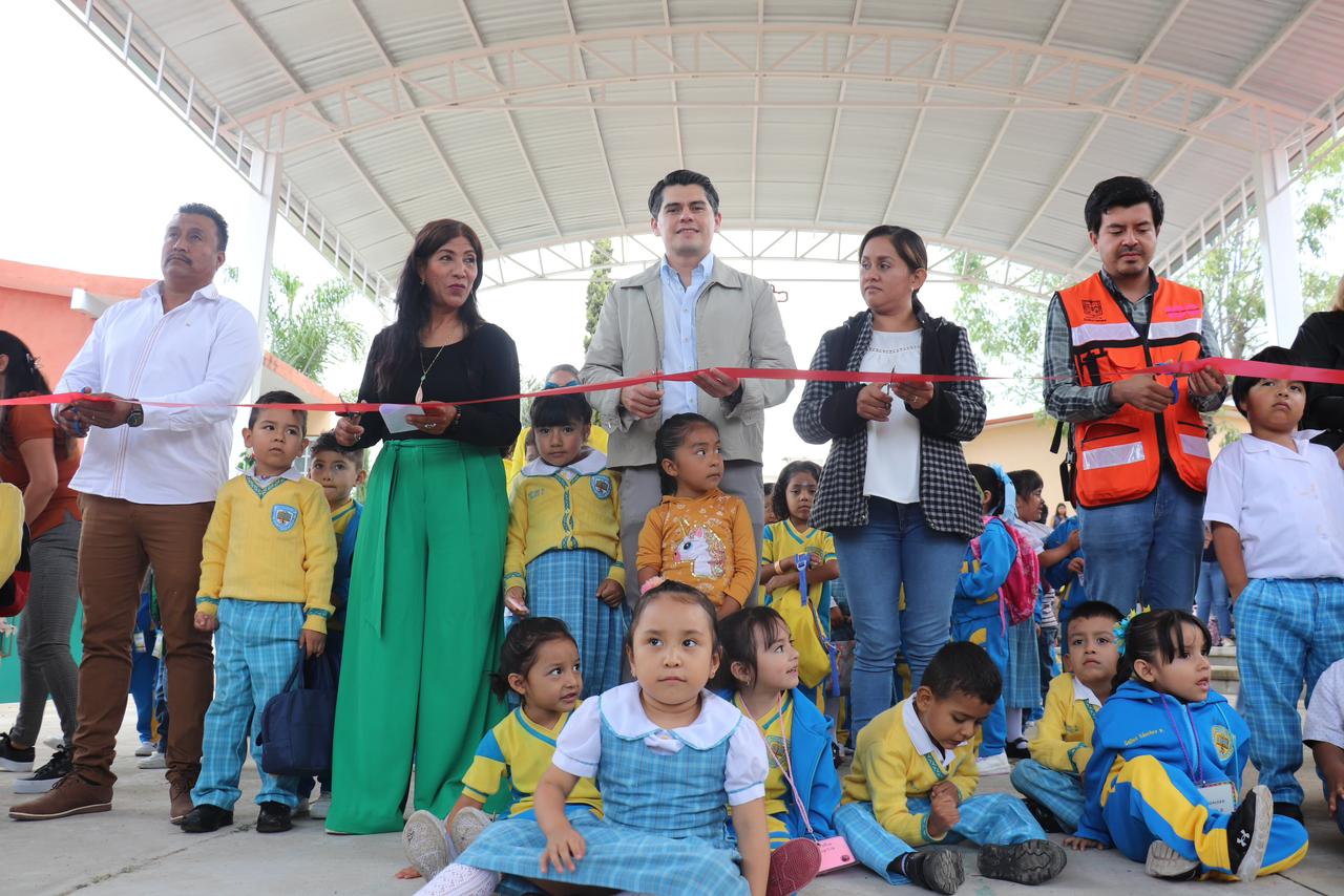 Construye Gobierno de Soluciones domo en el preescolar 5 de febrero