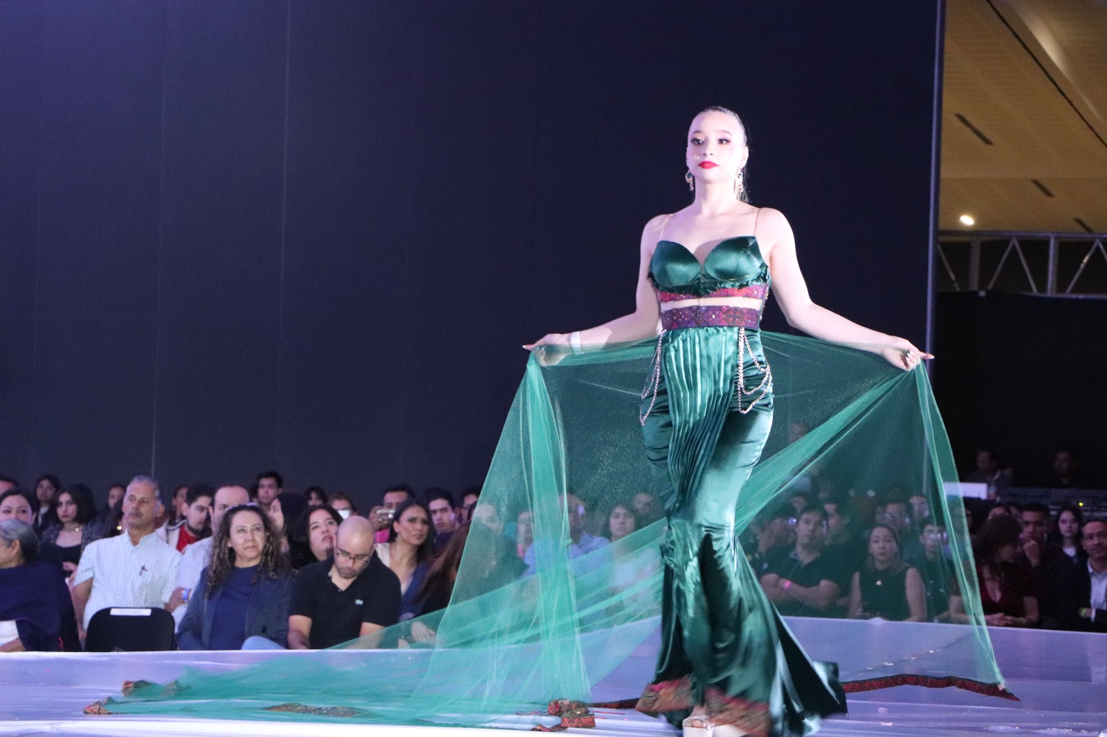 Con Textil Arte celebra UTM la creatividad e innovación en la moda.