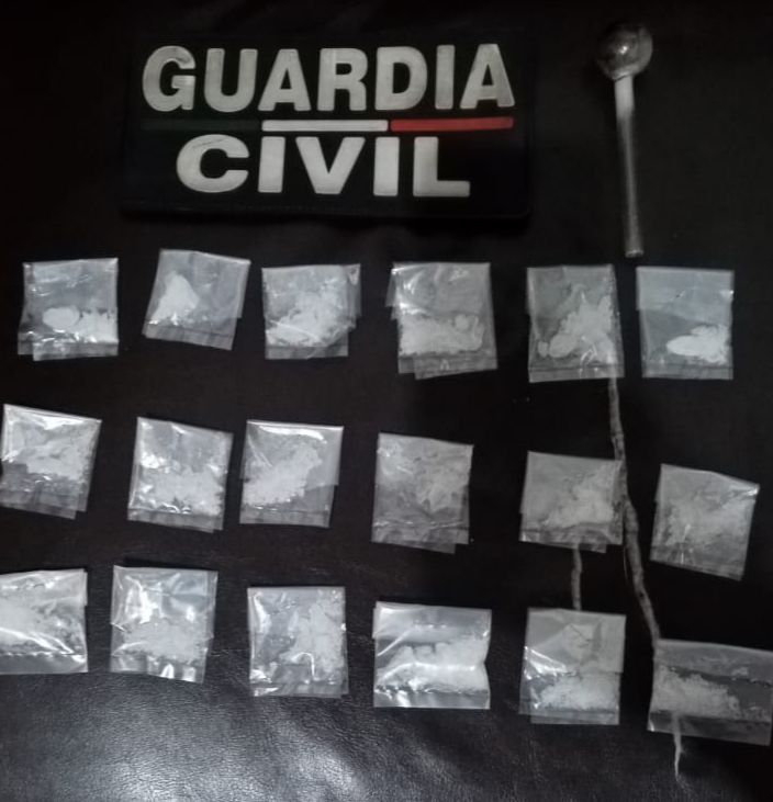 SSP asegura 42 dosis de droga y detiene a 12 personas; en distintos hechos.