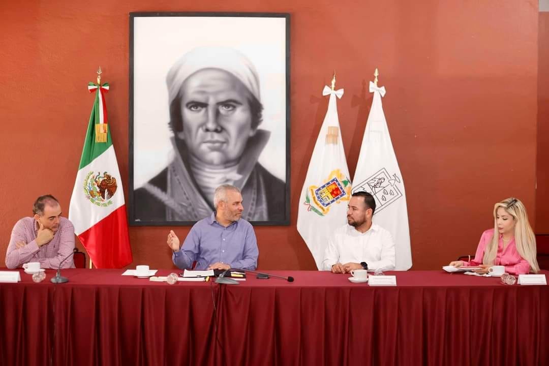 Legisladores del PT y Ejecutivo estatal, estrechan vínculos de cordialidad para continuar con el trabajo a favor del pueblo.