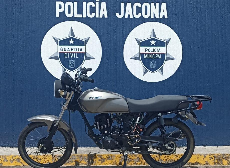 SSP detiene a 10 personas y aseguran 11 dosis con droga, así como 8 pastillas psicotrópicas.