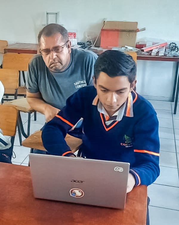Alumno del Cecytem participará en la Olimpiada Mexicana de Informática.