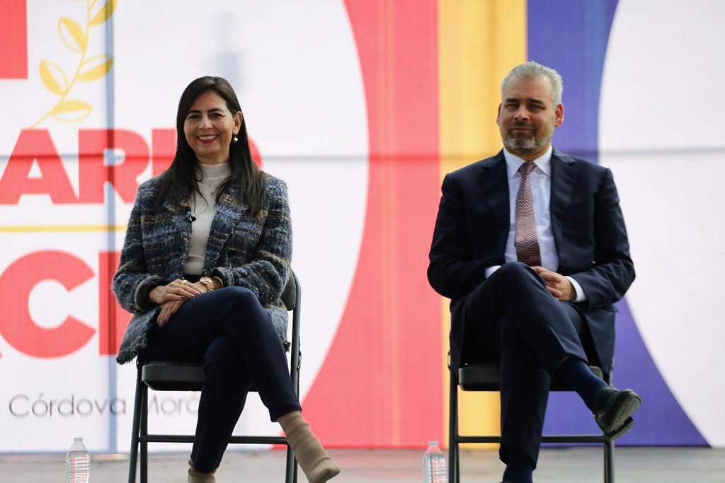 Visión educativa de Bedolla ha permitido logros históricos: SEE.