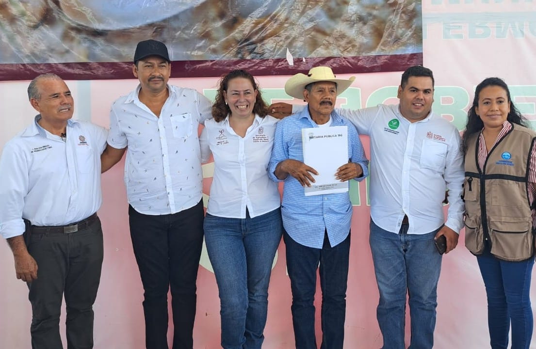 Entrega Sader en Churumuco paquetes para producción de alimentos sanos