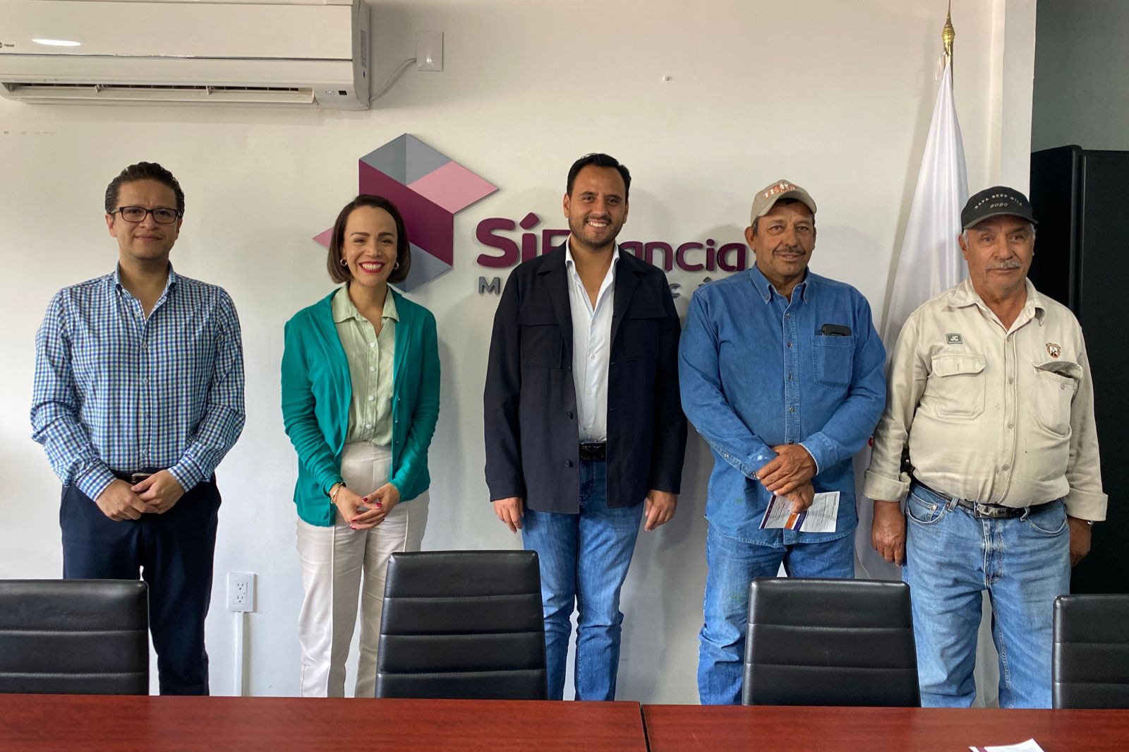 Atiende Sí Financia a productores ganaderos de Indaparapeo.