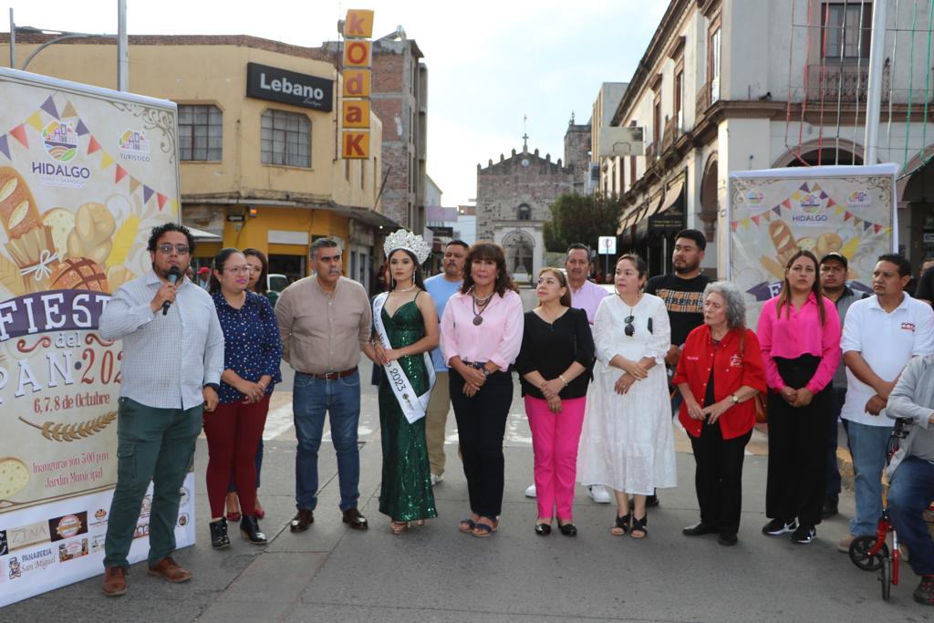 ​Autoridades Municipales inauguraron la Fiesta del Pan donde participaron más de 20 panaderías