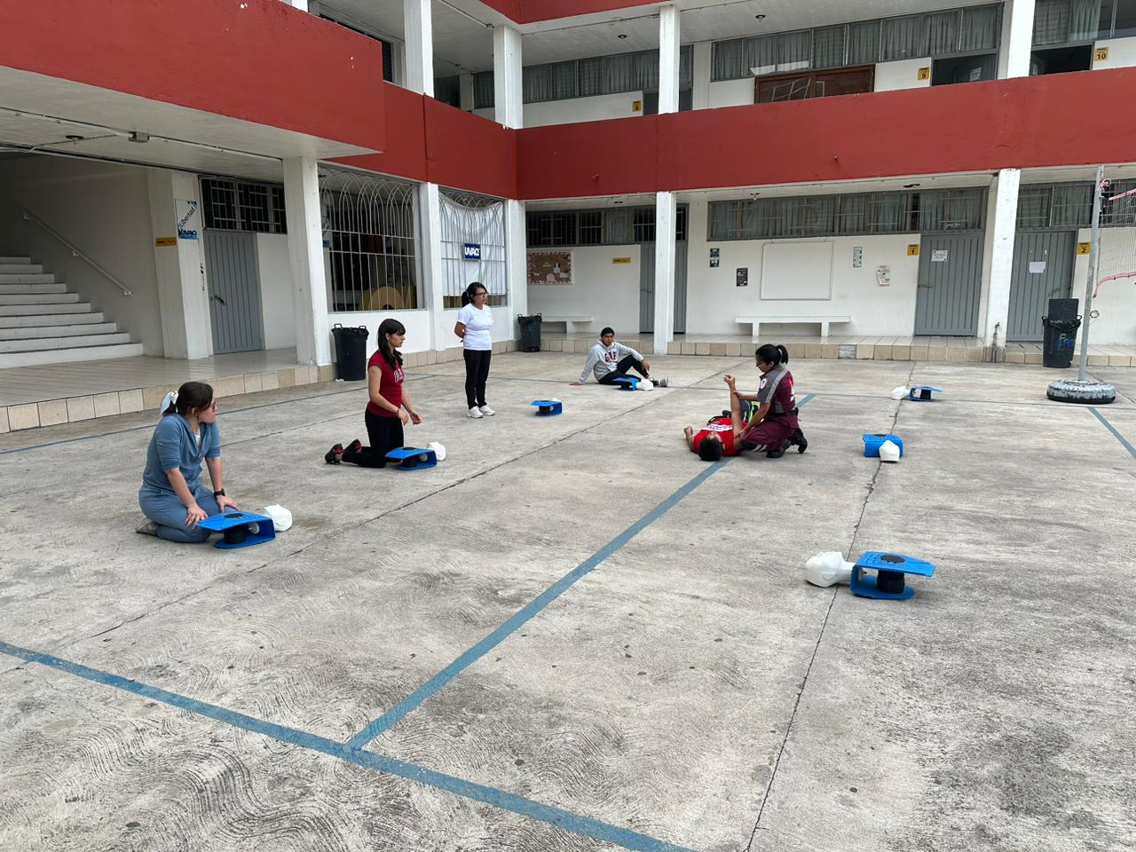 En la UVAQ capacitan en primeros auxilios