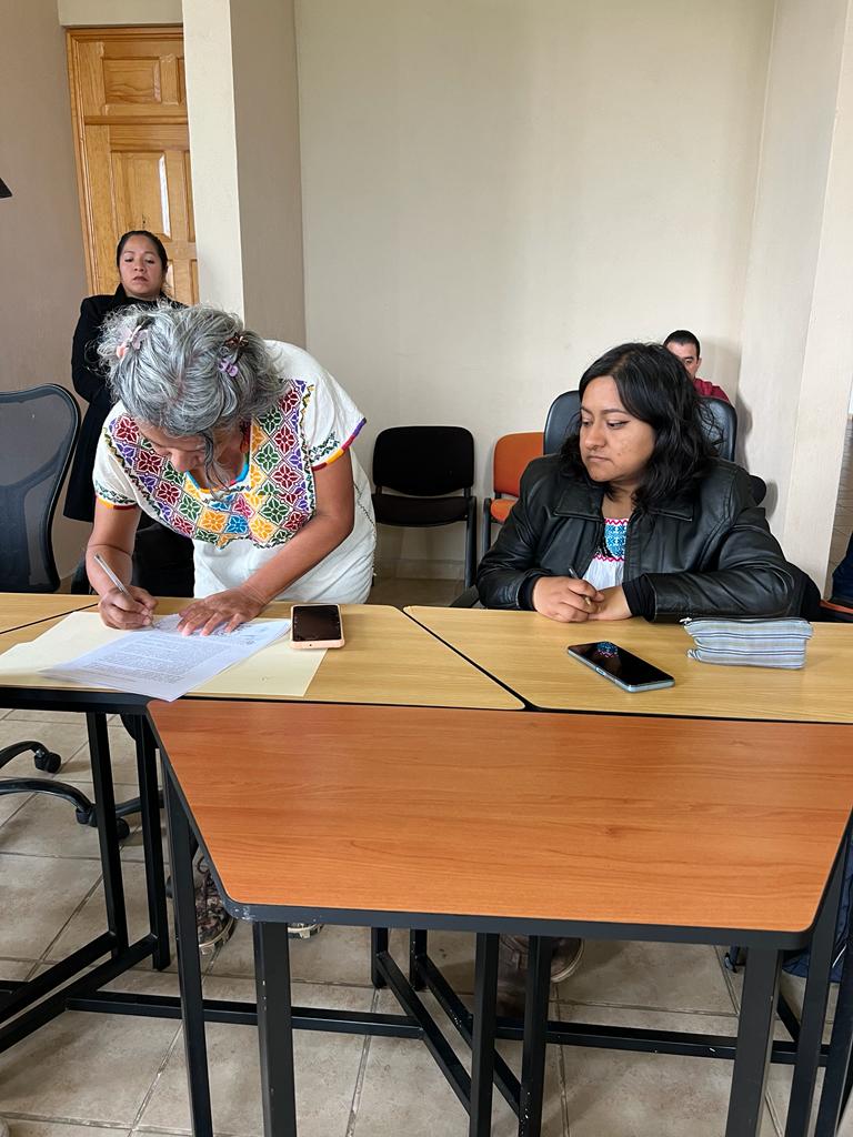 Firman acuerdos a beneficio de la Universidad Intercultural Indígena de Michoacán