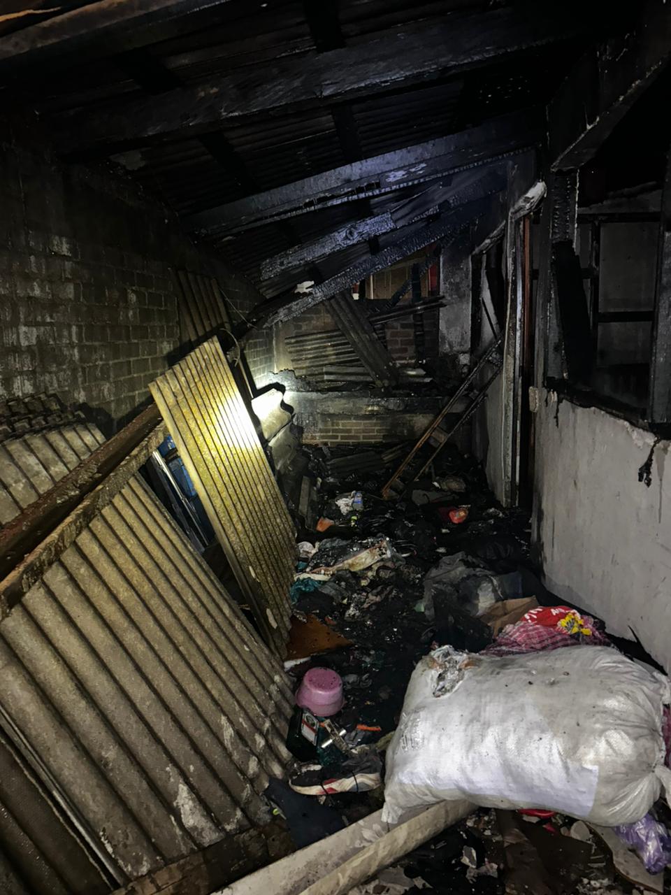 Daños materiales en incendio de casa habitación en Cd. Hidalgo