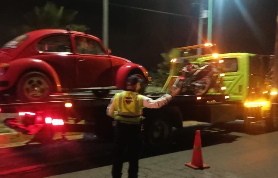 Una persona resultó lesionada al sufrir un accidente automovilístico en Cd. Hidalgo