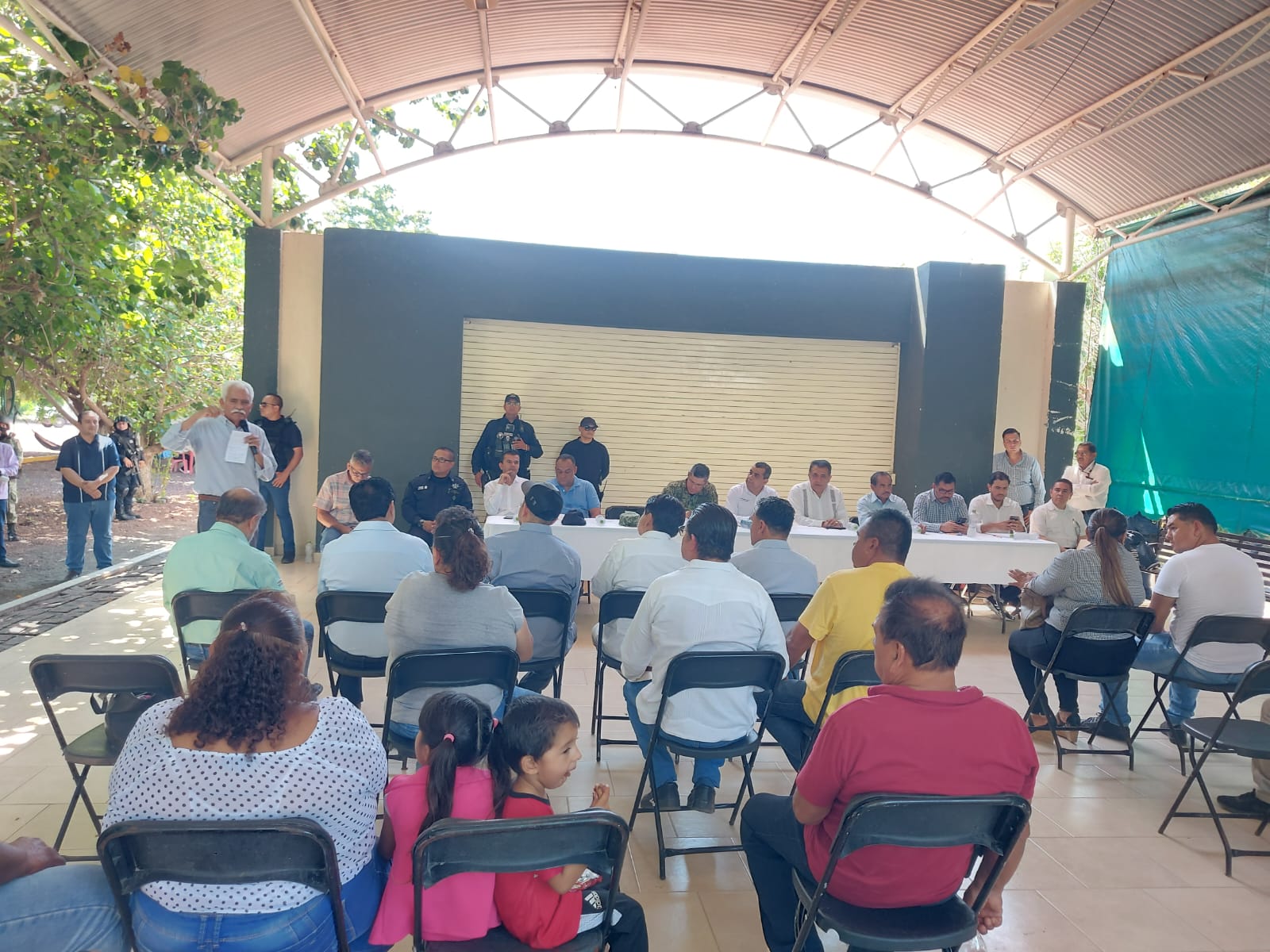 Se coordinan autoridades y productores para fortalecer la zona citrícola en Michoacán
