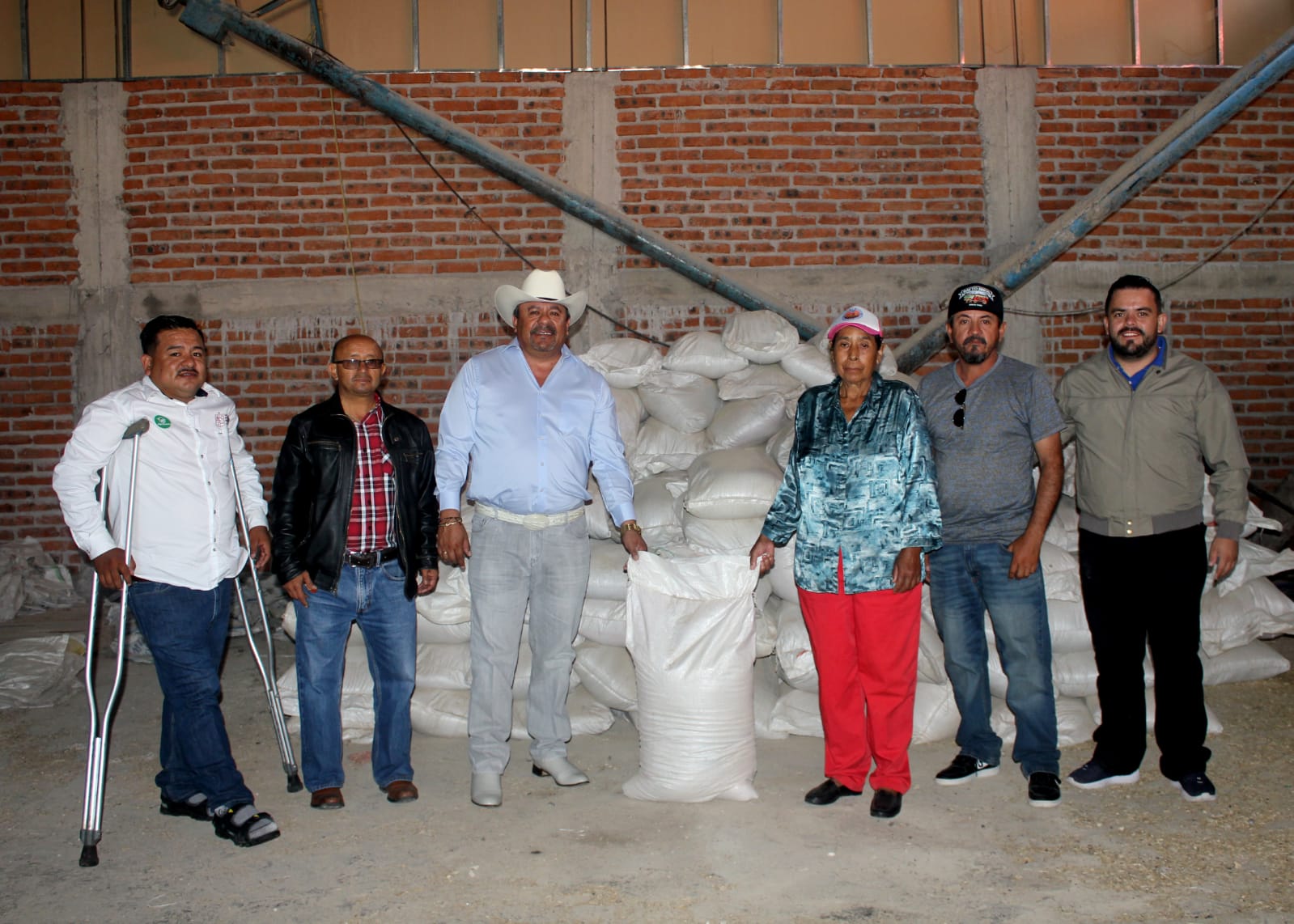 Entrega Sader minerales orgánicos a 115 productores de maíz y sorgo de la región Bajío