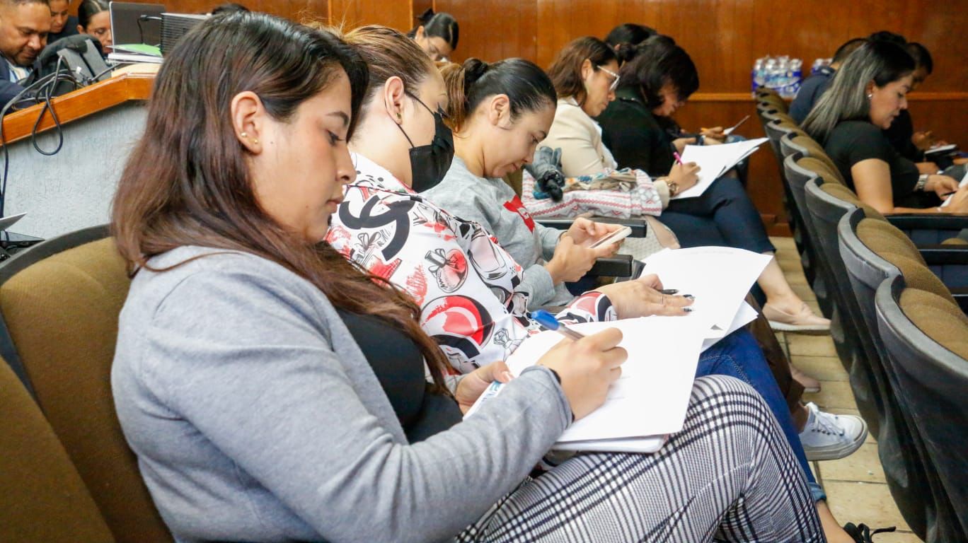 DAFP y SSM imparten talleres de Lengua de Señas Mexicana, al personal de la SSP