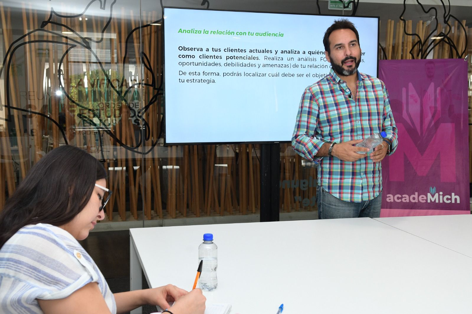 Mercadotecnia y publicidad, claves para impulsar las MIPYMES: Sedeco.