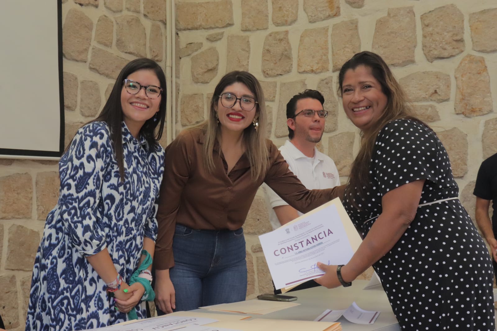 Con Fortapaz, Seimujer refuerza atención a la violencia contra las mujeres.