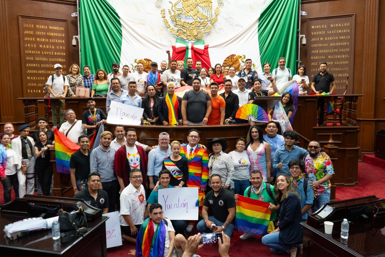 Fanny Arreola trabaja en conjunto con comunidades LGBTITIQ+ de todo México para fortalecer la lucha contra la discriminación.