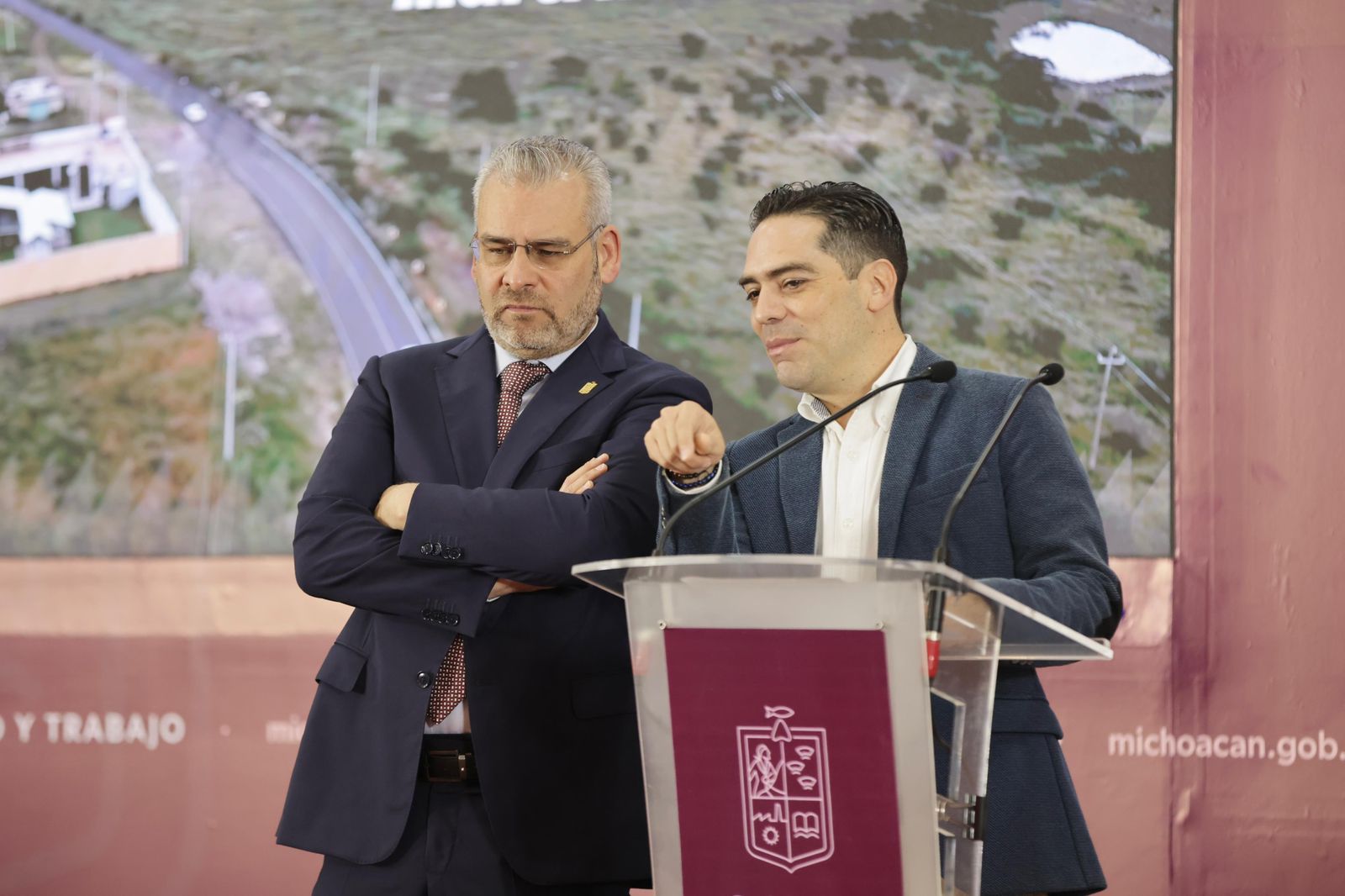 Invertidos más de 5 mil 200 mdp para dos autopistas libres de peaje: Bedolla