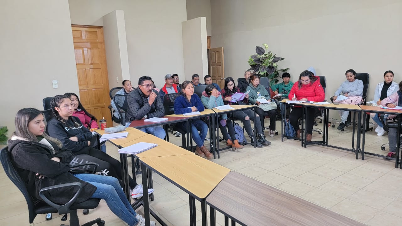 Conforman en la UIIM grupo de consejeros de la región Meseta Purépecha.