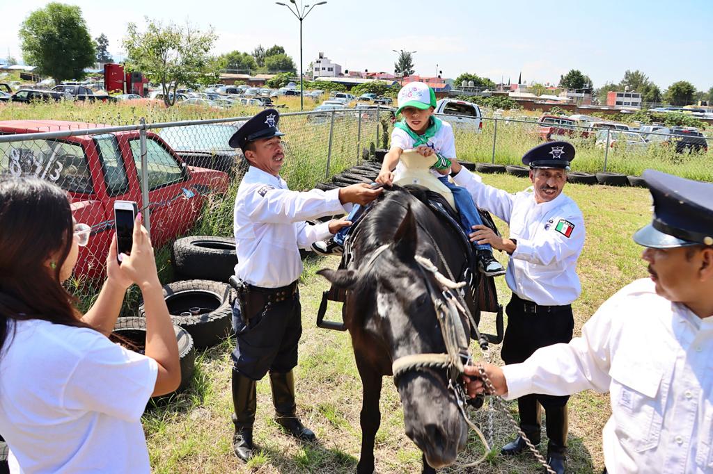 SSP recibe con alegría a los Amigos Teletón, en «Mi Pequeño Gran Guardia Civil».