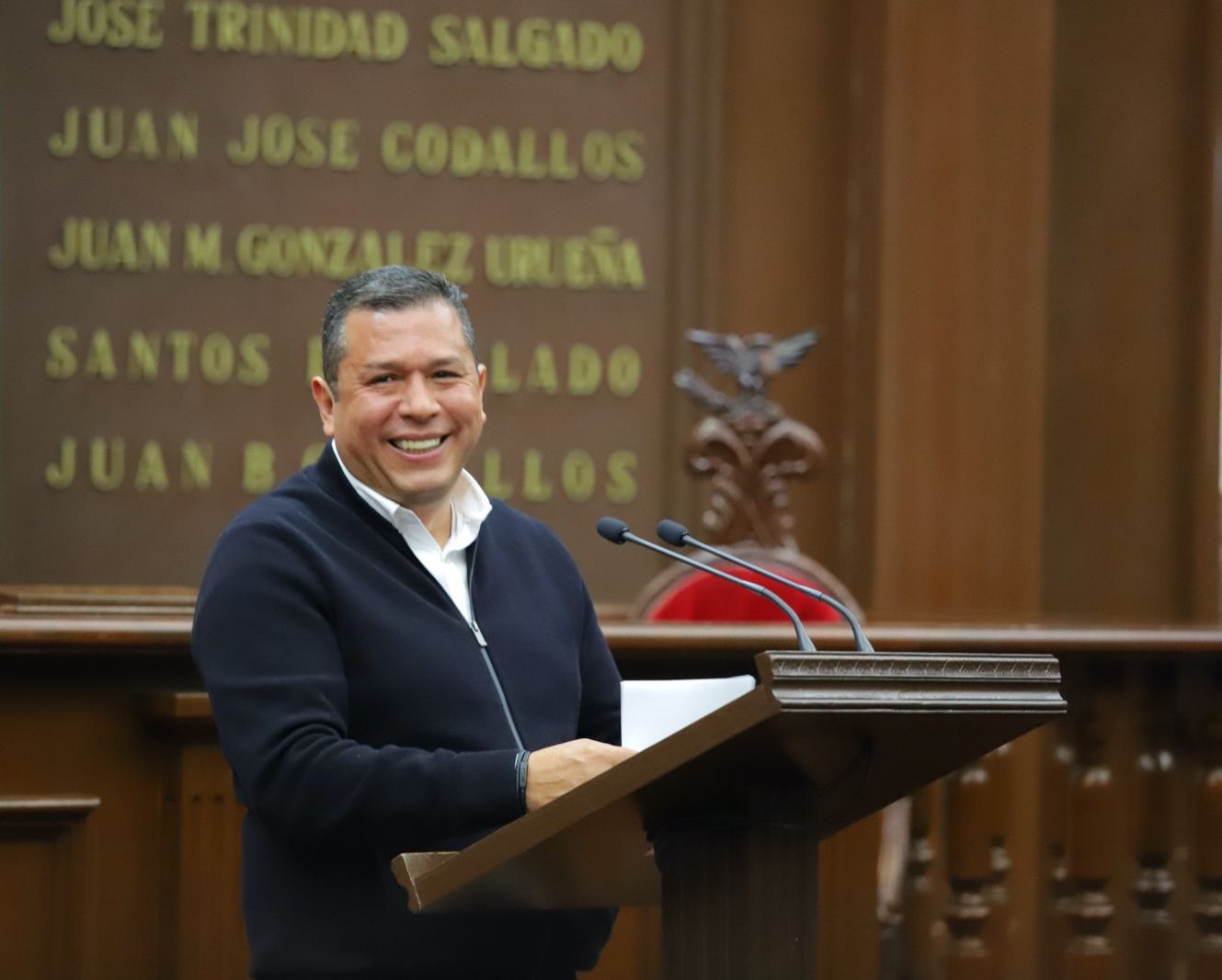Juan Carlos Barragán propone sancionar con cárcel a quienes quemen desechos al aire libre.