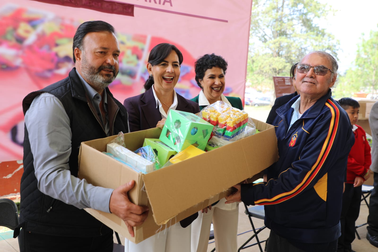 Material educativo para más de 60 mil alumnos: SEE