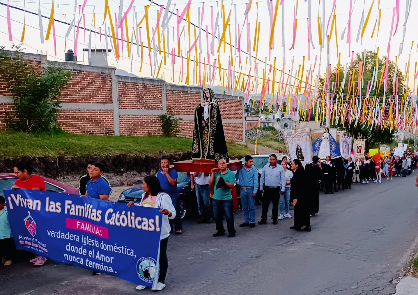 Con marcha a Santuario Diocesano concluye la Semana Nacional de la Familia