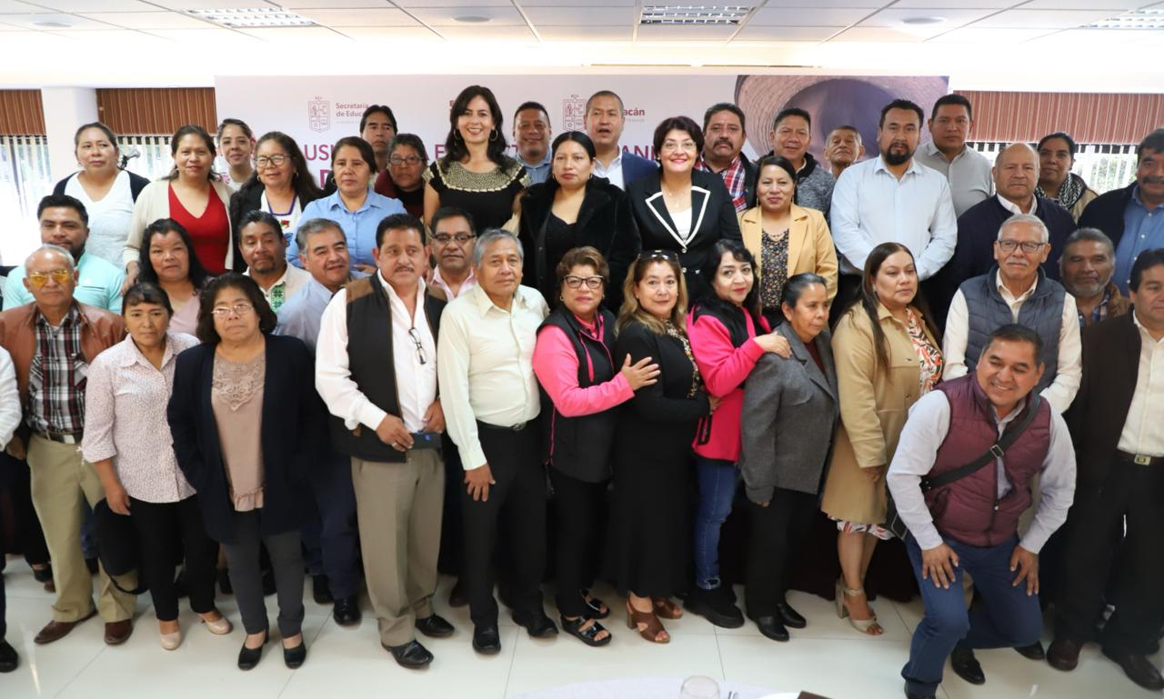 SEE equipa a educación indígena en beneficio de 50 mil niñas y niños