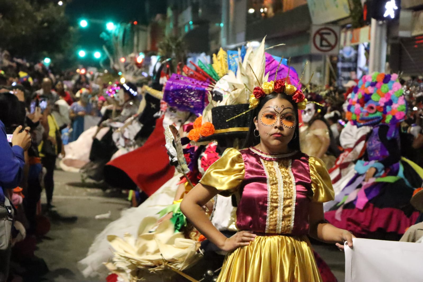 Miles de asistentes celebran el Festival de las Ánimas el 1 de noviembre 