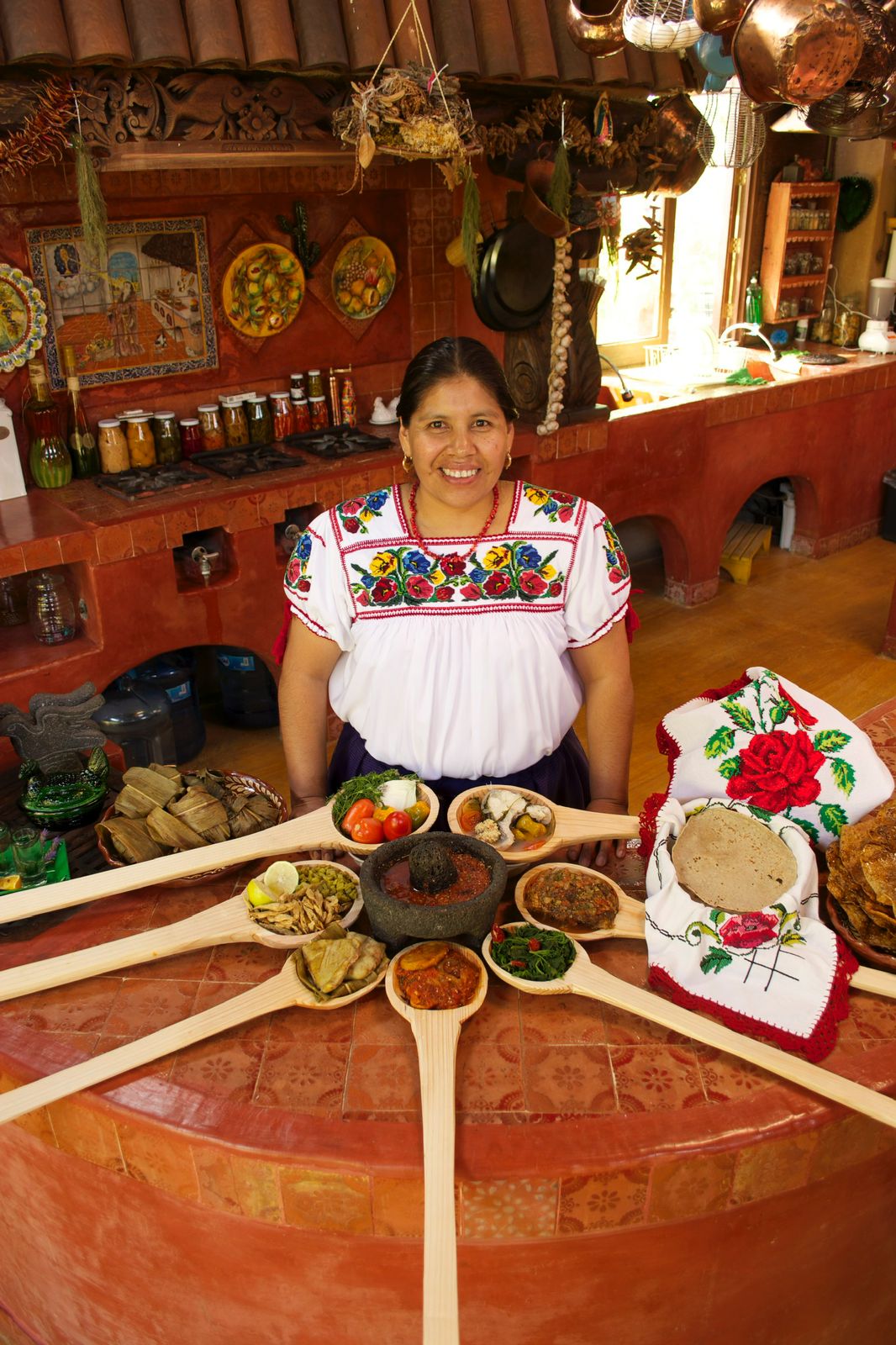 Regresan cocineras tradicionales a fiesta de sabor y tradición.