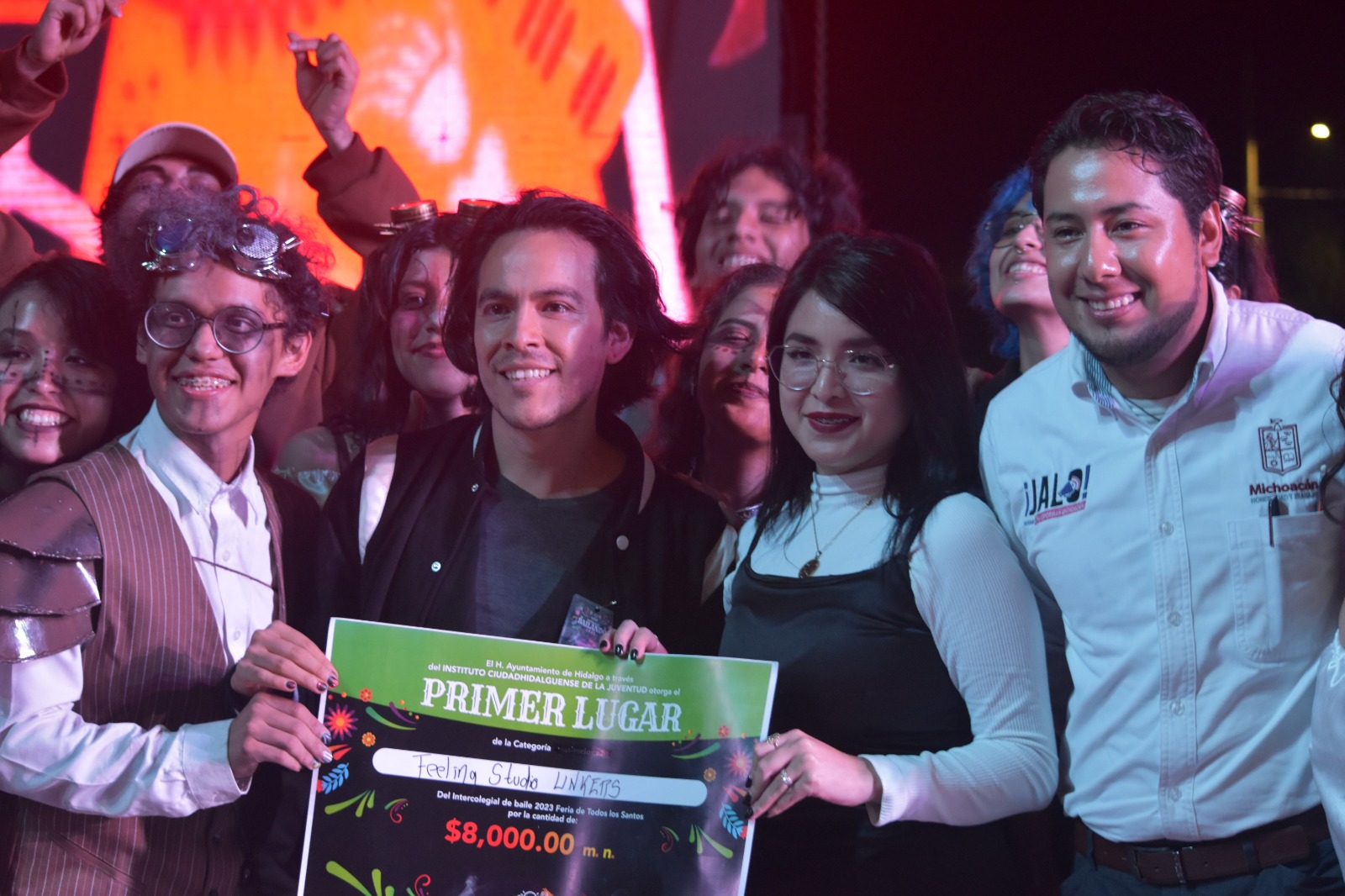 El Grupo KING DOMS de la Preparatoria Taximaroa, logro el primer lugar en el concurso de Baile Exprésalo Bailando categoría institucional.