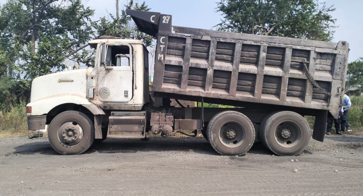 SSP frustra intento de sustracción de material mineral, en Lázaro Cárdenas.