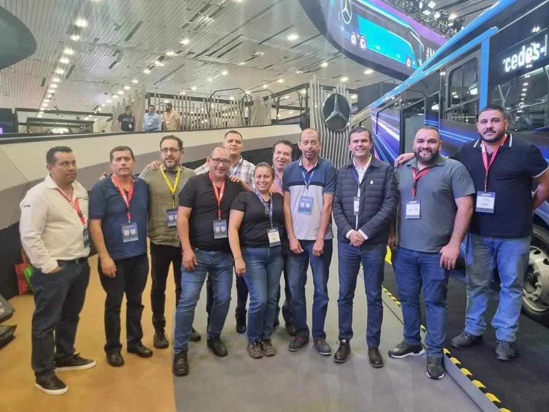 Cocotra y transportistas de Uruapan asisten a Expo Transporte 2023.