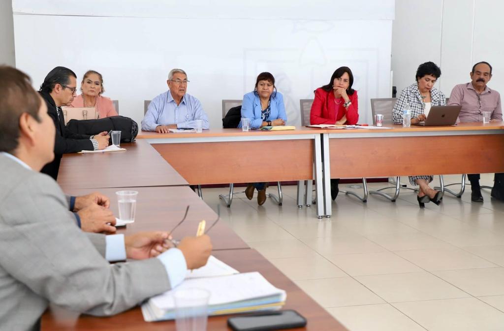 SEE refuerza diálogo con supervisores en beneficio de 135 secundarias.
