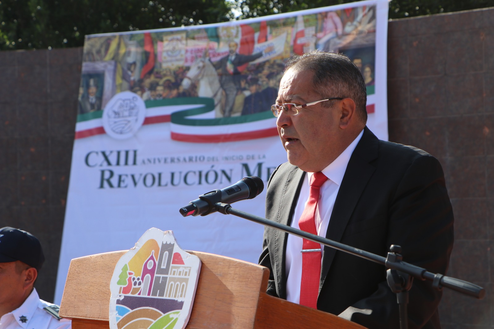 José Luis Téllez Marín, encabezó las actividades cívicas conmemorativas al CVIII Aniversario de la Revolución Mexicana.