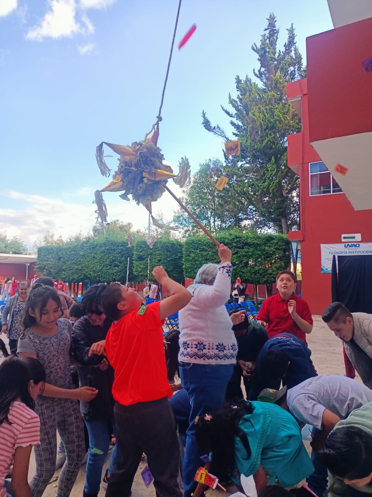 En la UVAQ… Centro de catecismo Nuestra Señora de la Salud realizó posada