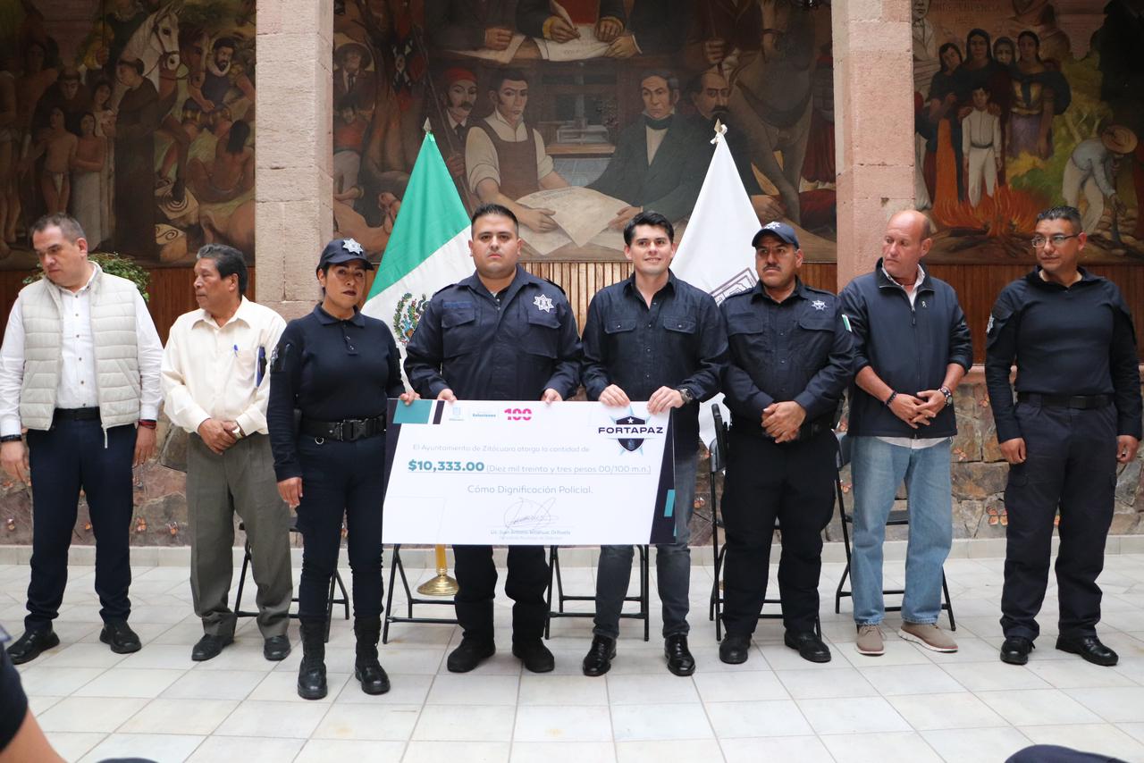 Cumple Gobierno de Soluciones con entrega del FORTAPAZ a Policías Municipales 