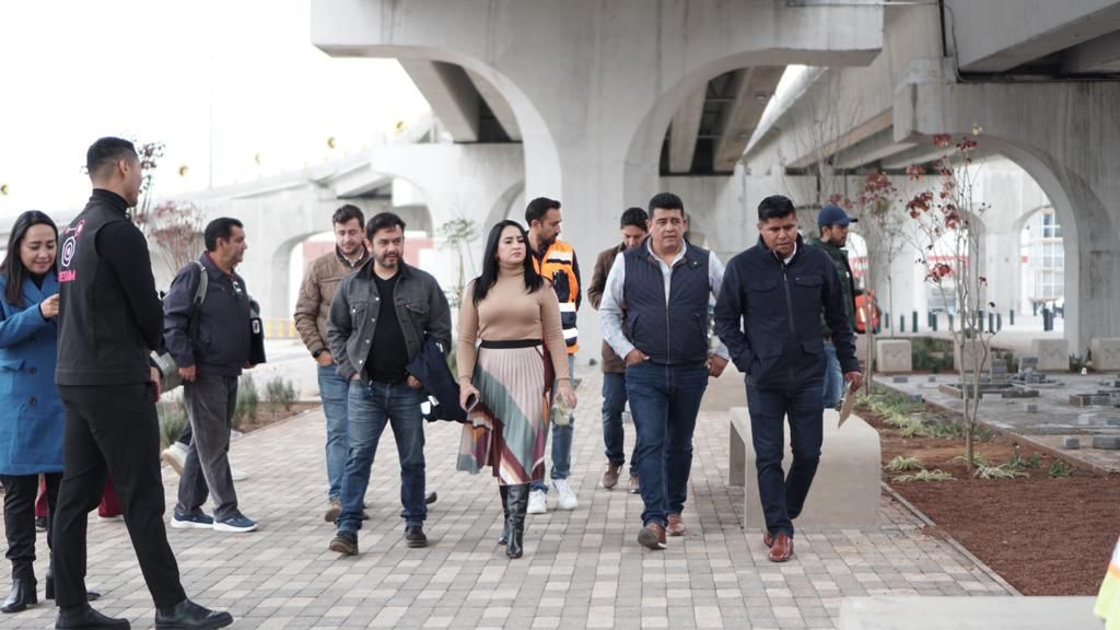 Sedum supervisa avances de obras en bajopuente de Mil Cumbres y accesos del CREE.