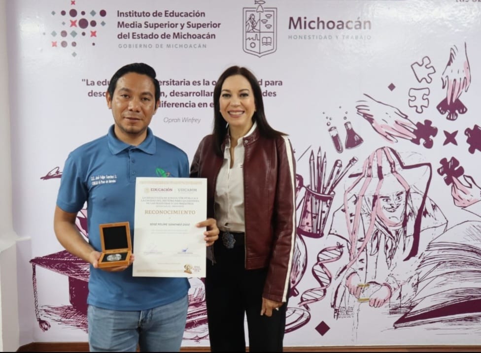 Reconocen a docente del Cecytem por desarrollo de estrategias pedagógicas.
