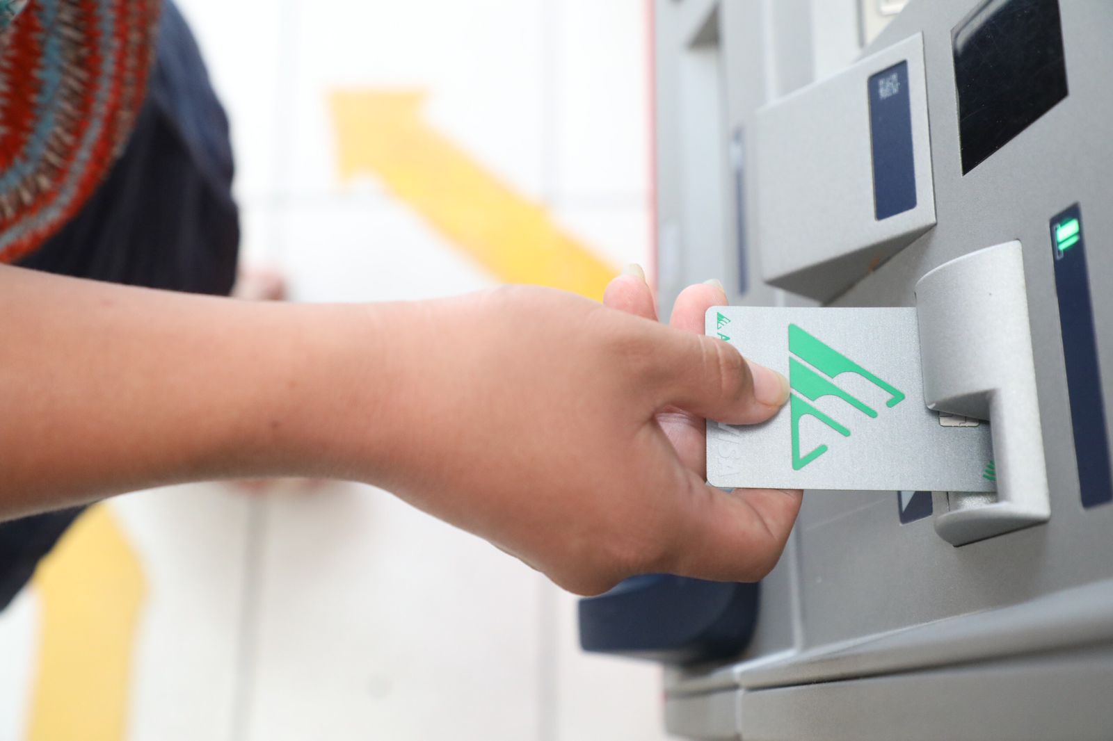 Este 2023 pago con tarjeta a docentes pasó al 99 %: SEE.