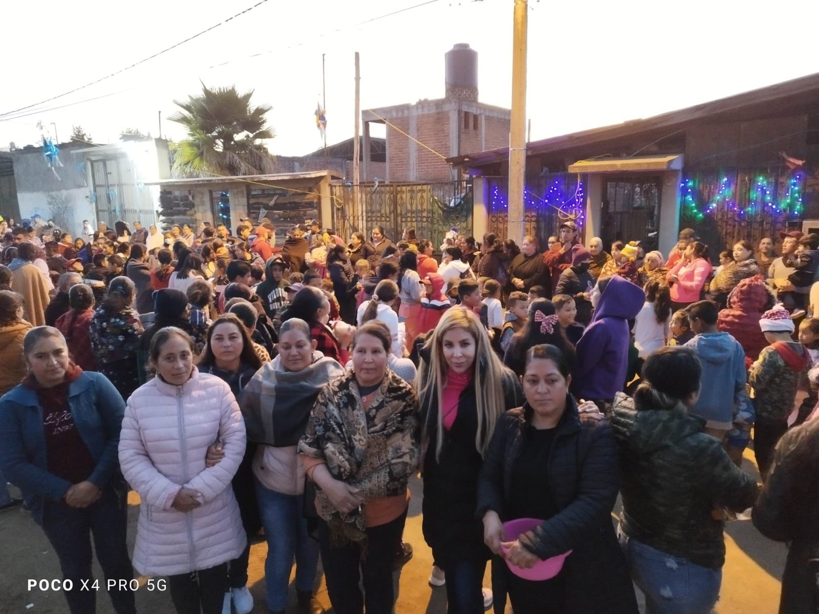 Celebra Belinda Hurtado posada en Agostitlán.