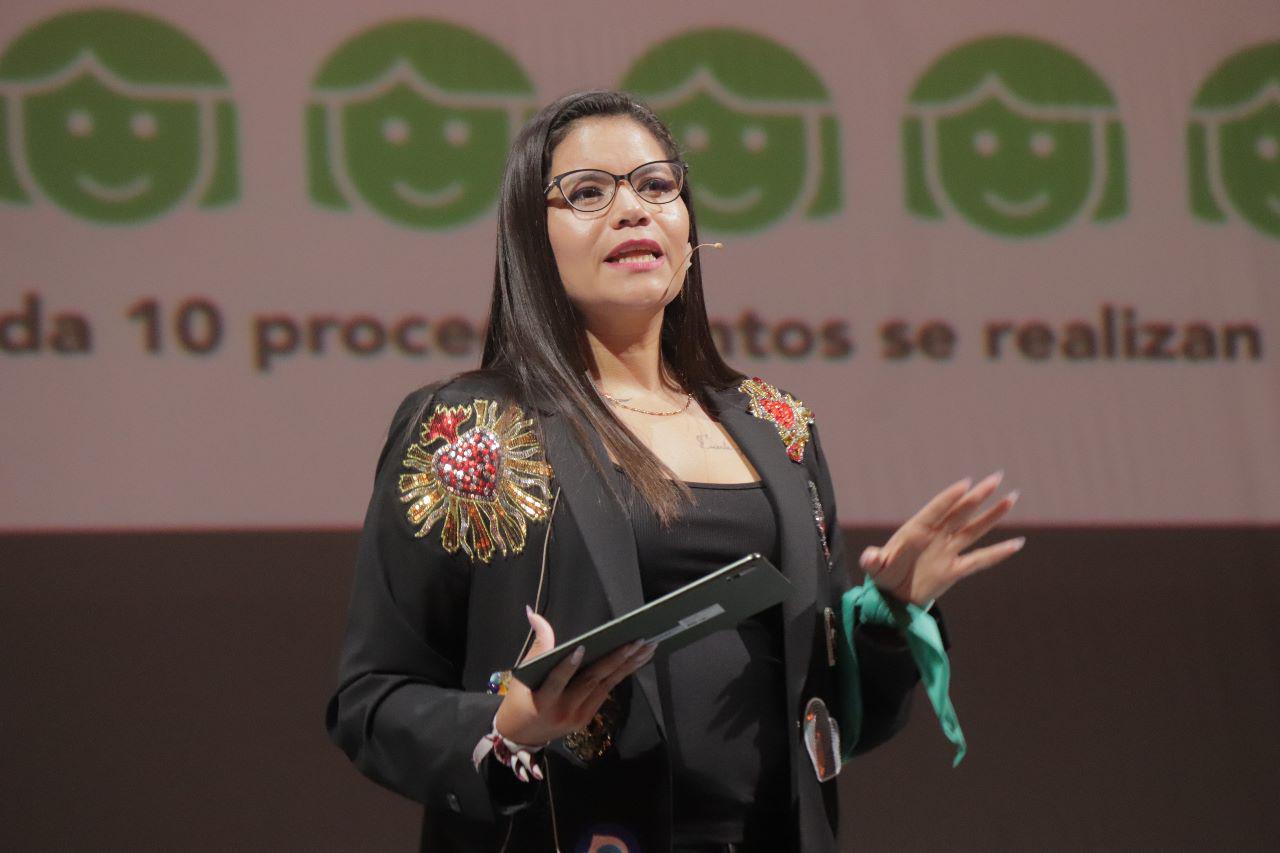 Michoacán cuenta por primera vez con programa para la igualdad entre mujeres y hombres.