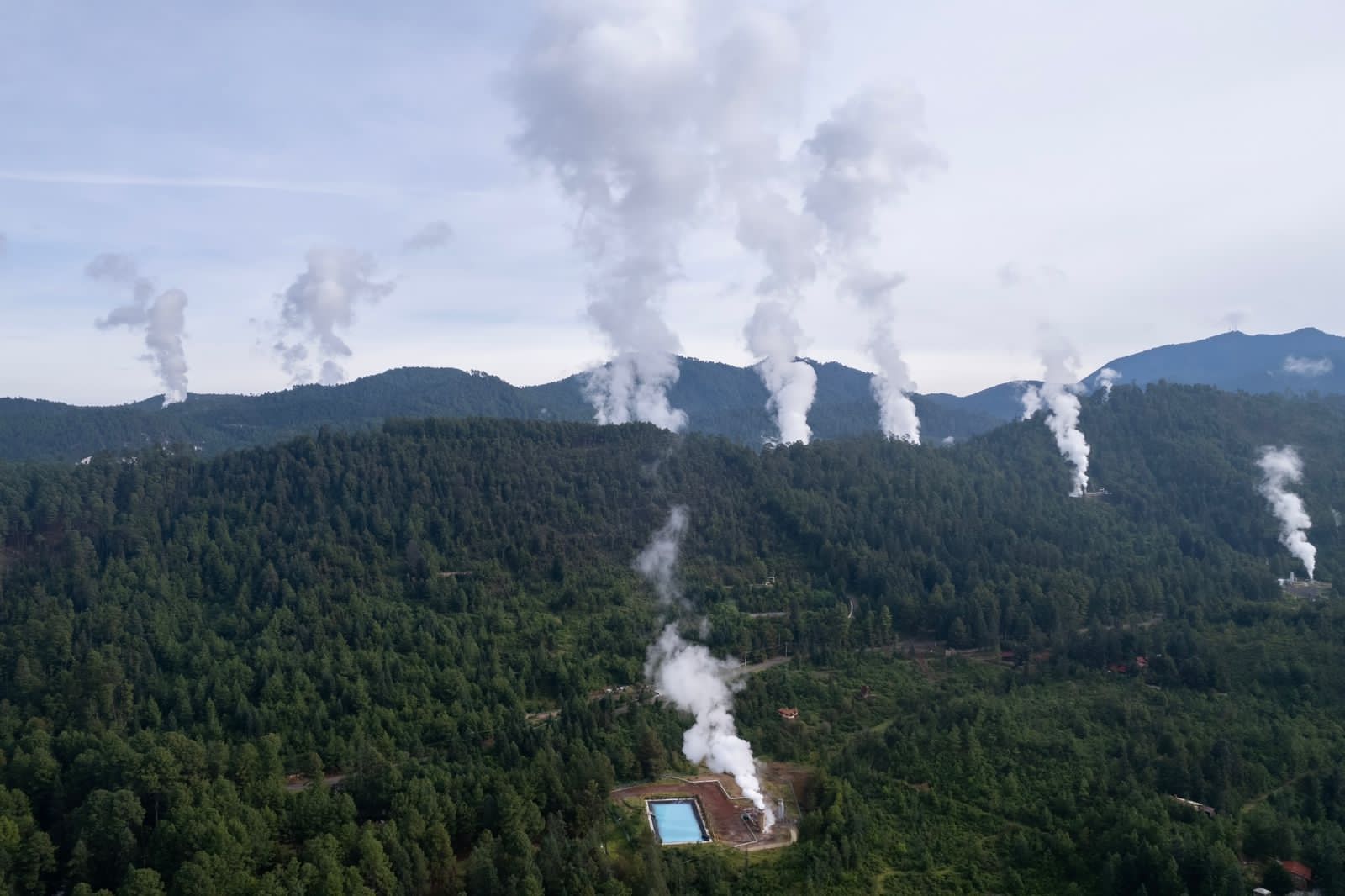 Recibe el Año Nuevo desde los bosques michoacanos, en Los Azufres.