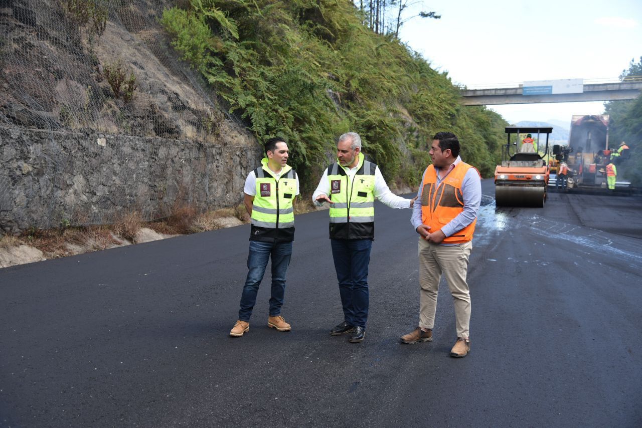 Al 32 %, rehabilitación de la carretera Uruapan-Los Reyes: SCOP