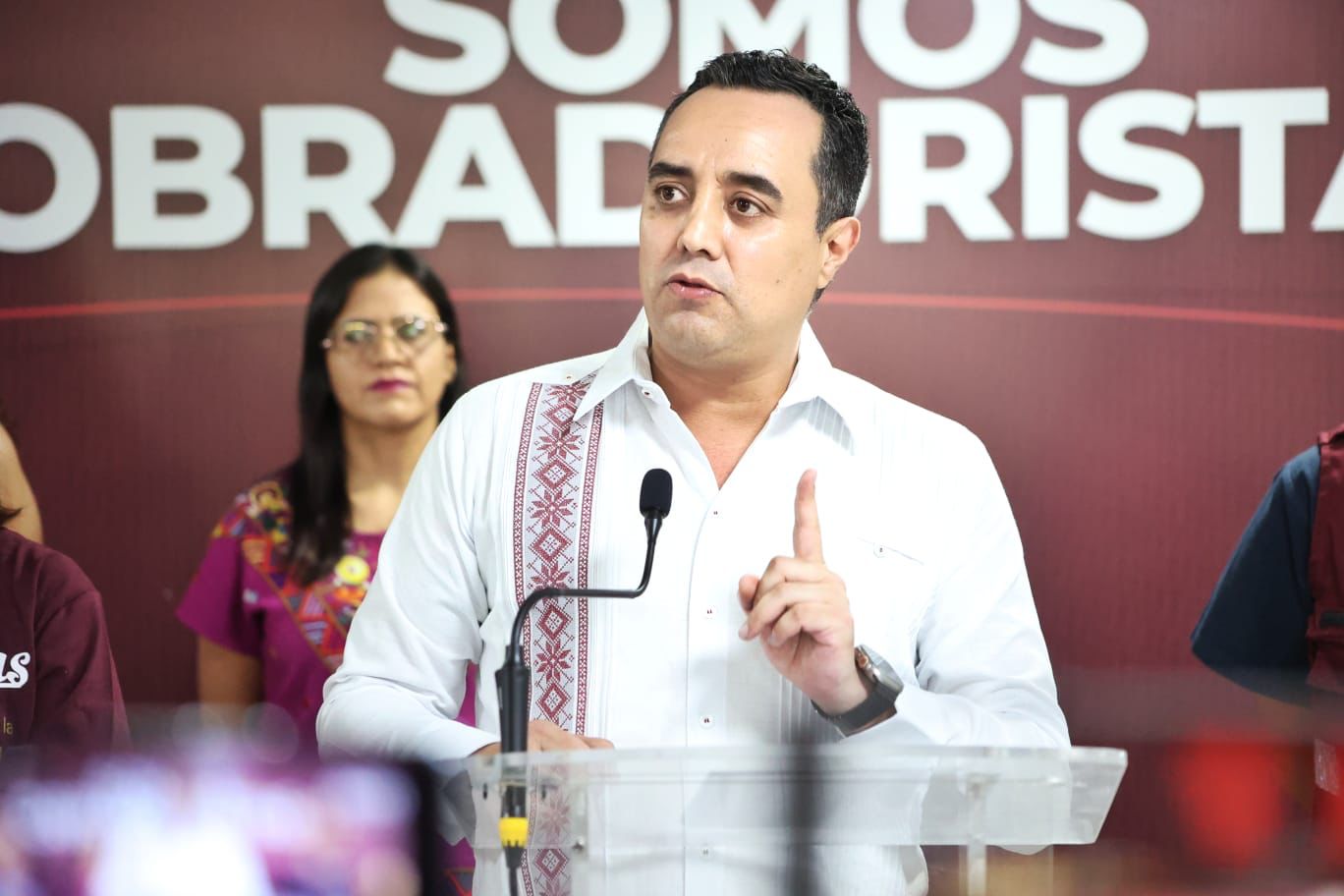 Bedolla, el gobernador que más ha hecho por la educación en los últimos años: Morena Michoacán