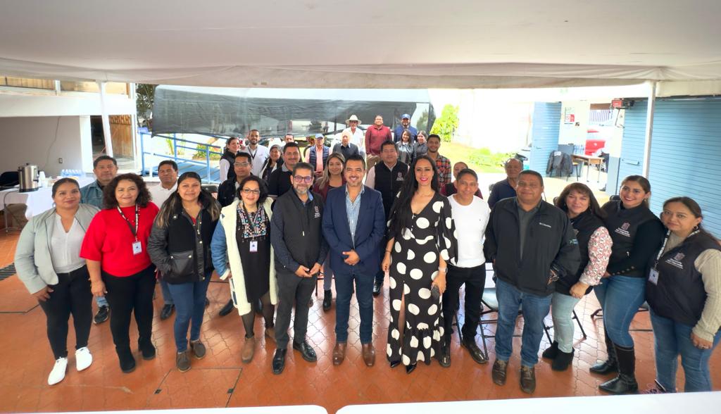 Semigrante facilita programas a comunidades indígenas y Charo
